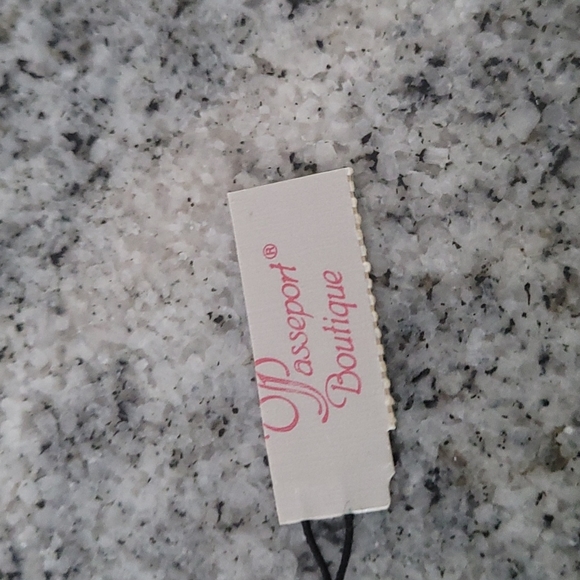 Silver Plated Twisted Herringbone Chain Bracelet - Picture 4 of 6